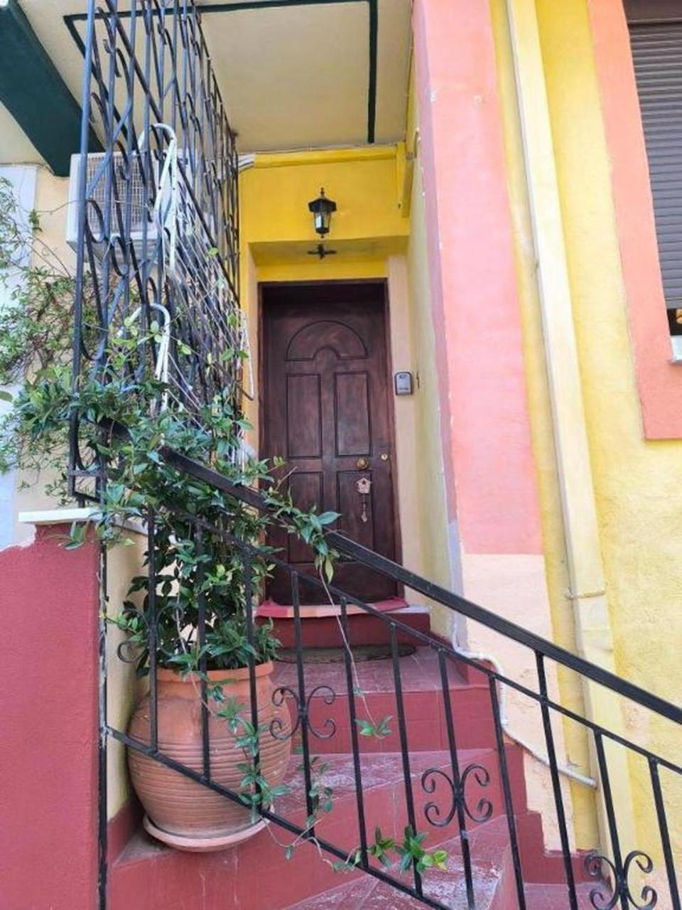 Cozy Apartment Alexandros Near Aqueduct Kavala Exterior foto